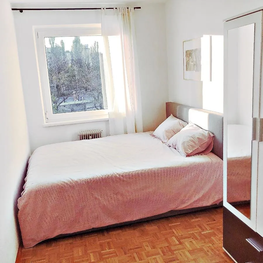 Daire Modern New Danube Apartment, Perfect Location Viyana