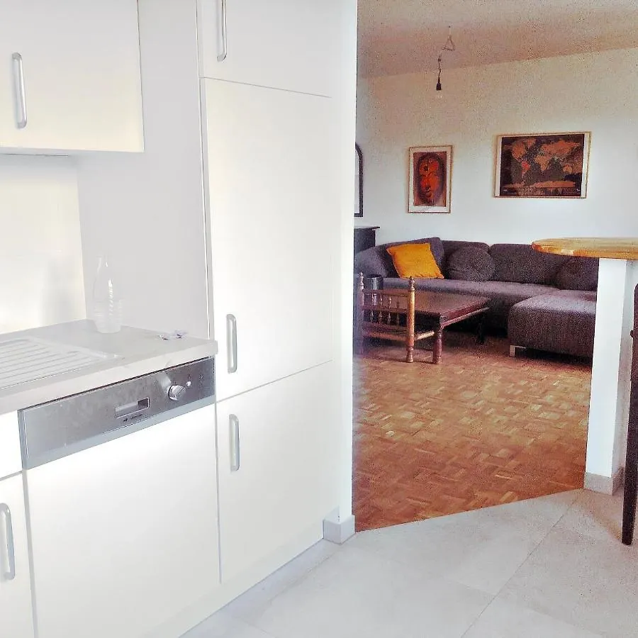 Modern New Danube Apartment, Perfect Location Viena Apartamento